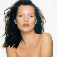 Kate Moss Mesra Bareng Berondong